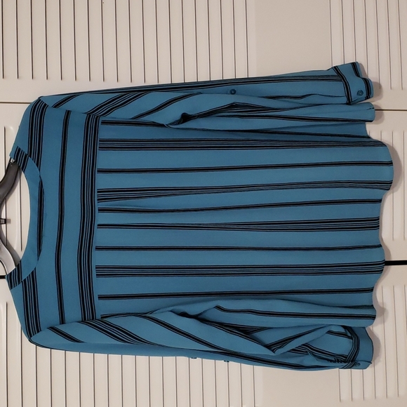 KIM ROGERS blouse - Picture 2 of 11